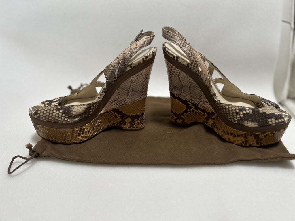 Gucci Snakeskin Wedges 38.5 EUC💛🤎
