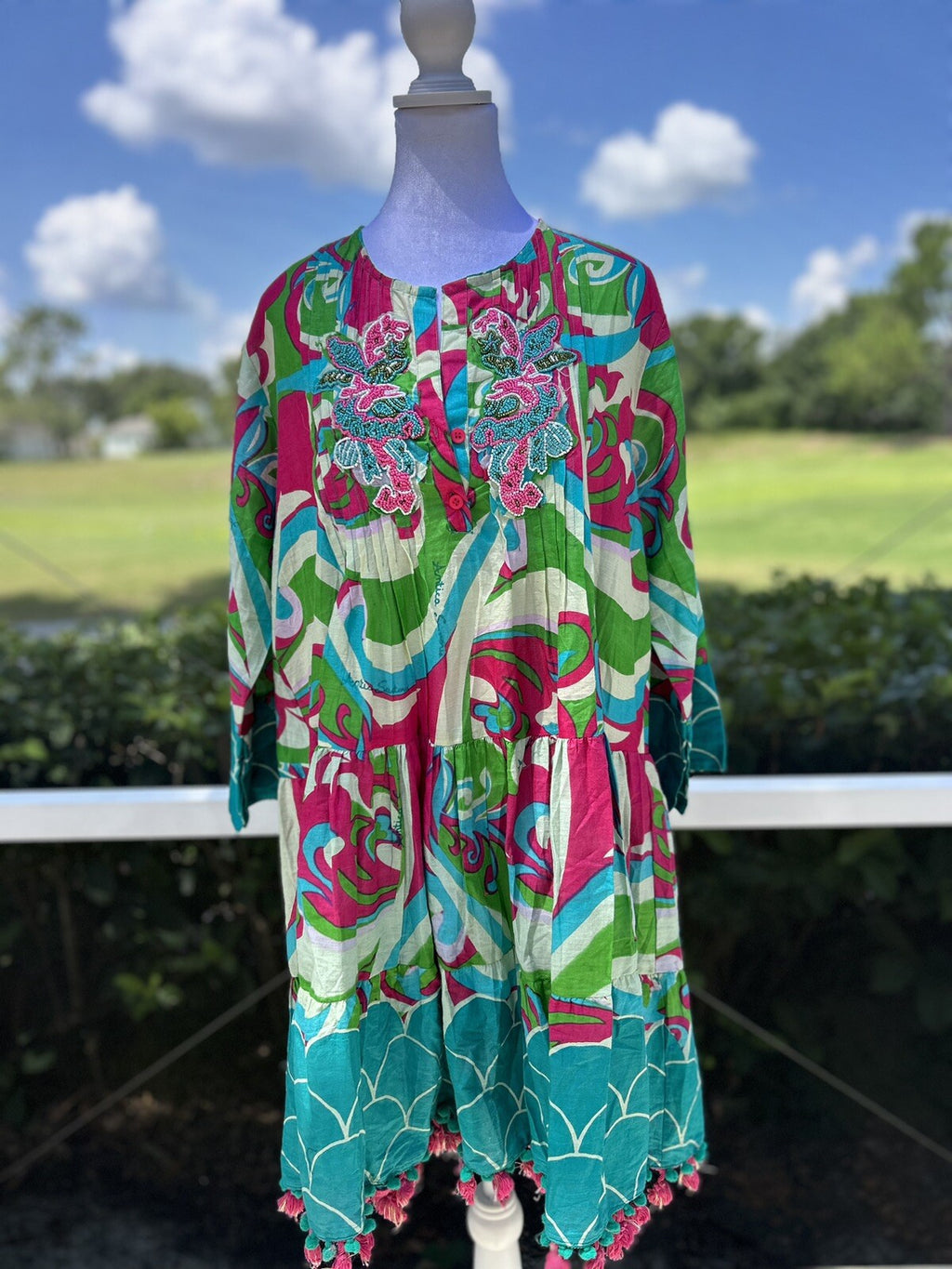 ANTICA SARTORIA 2022  TWO BUTTON WAVES AQUA PINK GREEN DRESS WITH SEQUIN 🩵🩷💚