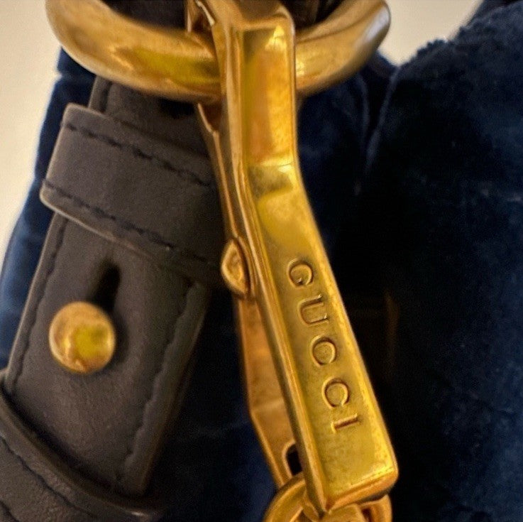 Gucci Navy Velvet bucket Bag with Gold Details Crossbody detachable Chain