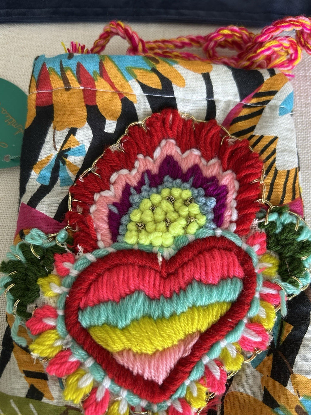 ANTICA SARTORIA HEART & POMPOMS CELL PHONE PARTY BEACH PURSE NWT