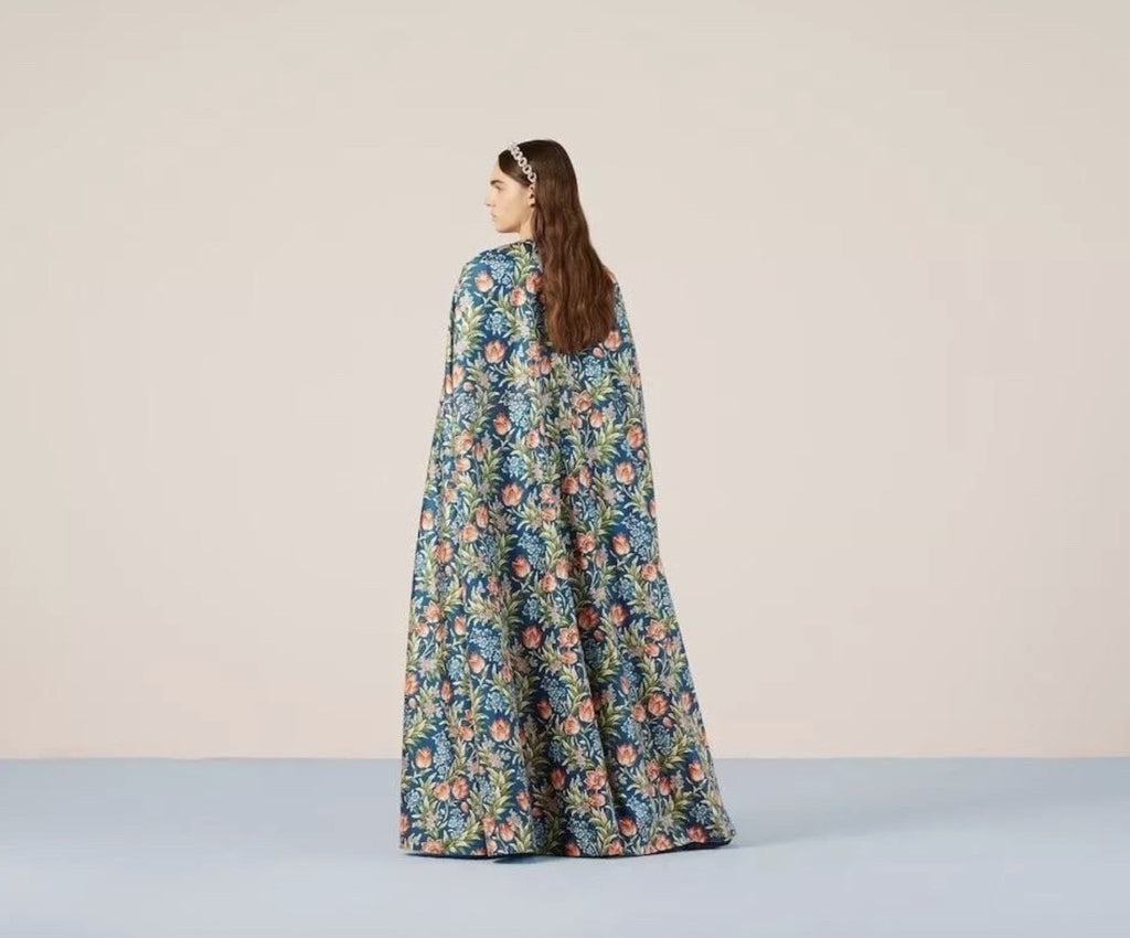 Gucci Floral Silk Cape Nojum collection Long Jacket Stunning NWT- Fits M- L 46IT