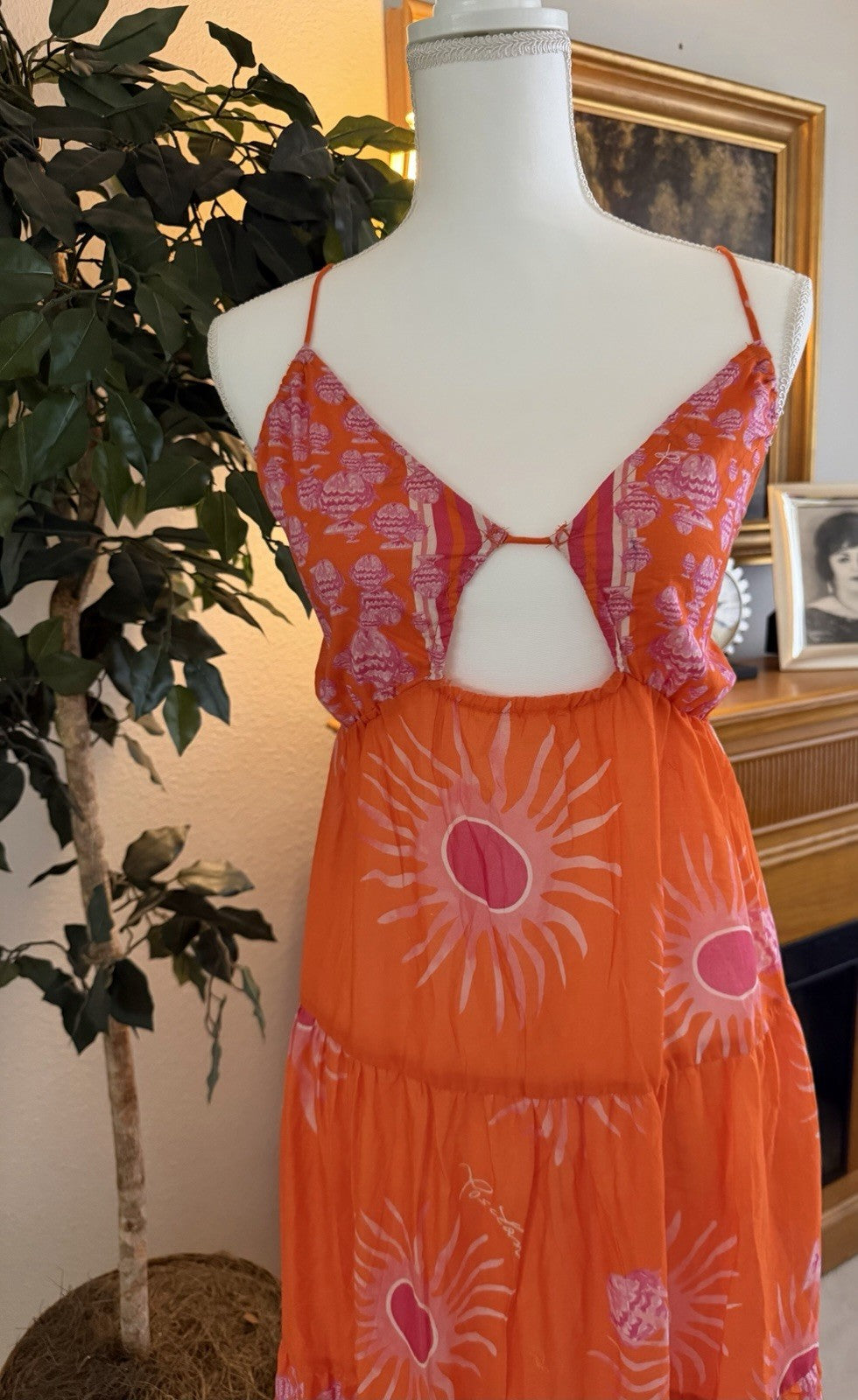 antica sartoria 2026 Starburst Coral Sleeveless Peek A Boo Sample Dress O/S
