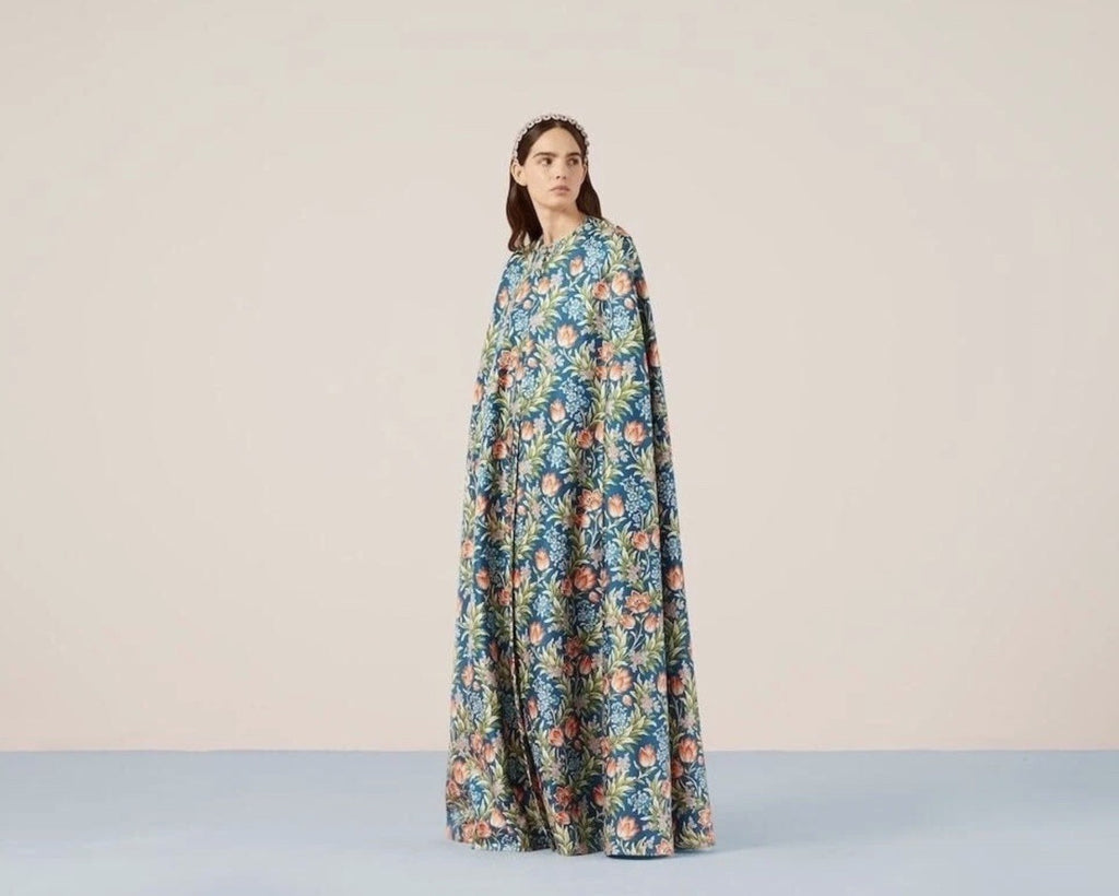 Gucci Floral Silk Cape Nojum collection Long Jacket Stunning NWT- Fits M- L 46IT