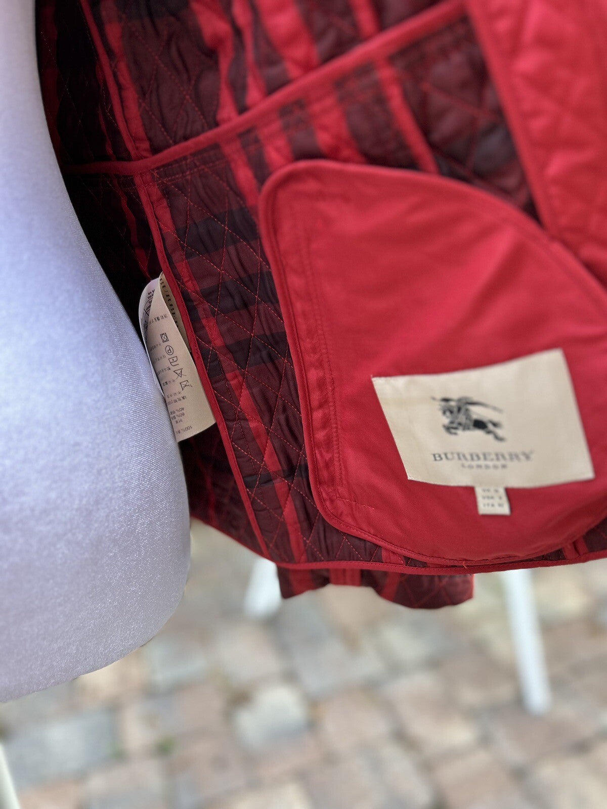 Women Burberry Checks Red Jacket Size 8 Zipper