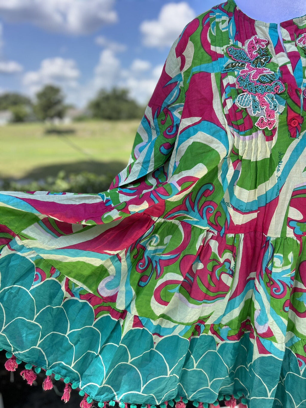 ANTICA SARTORIA 2022  TWO BUTTON WAVES AQUA PINK GREEN DRESS WITH SEQUIN 🩵🩷💚