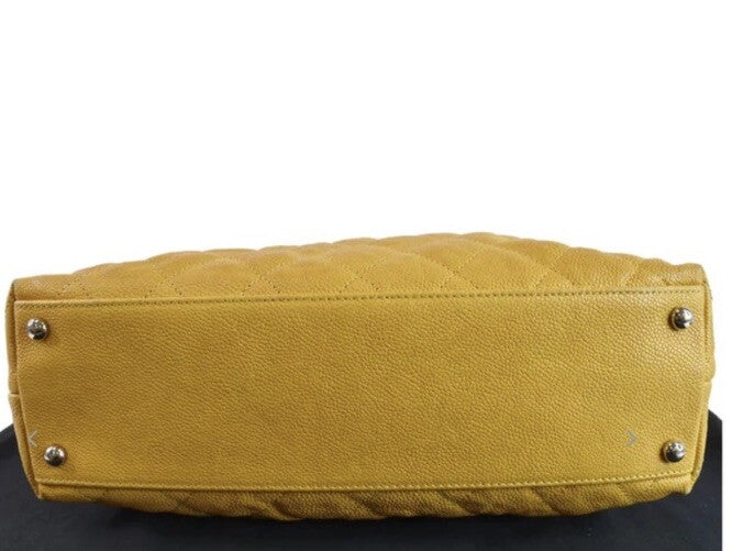 Chanel French Riviera Quilted CaviarLeather Hobo Bag Yellow (Pre-Owned)