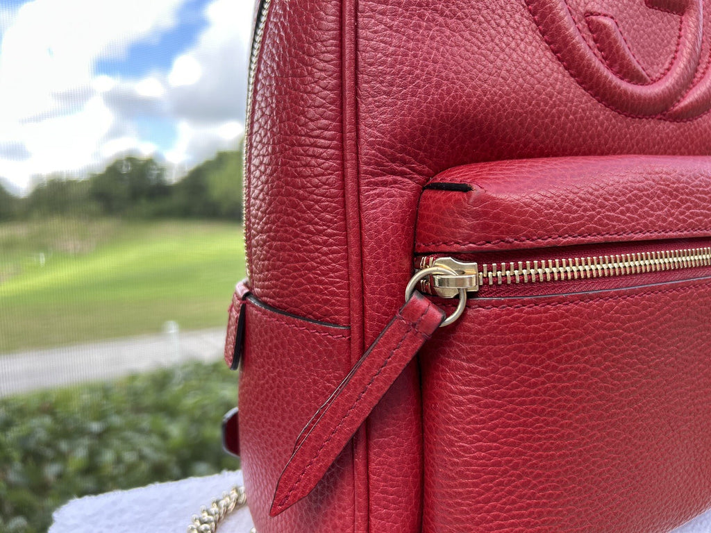 GUCCI  GG SOHO RED PEBBLED CALFSKIN LEATHER CHAIN BACKPACK BAG