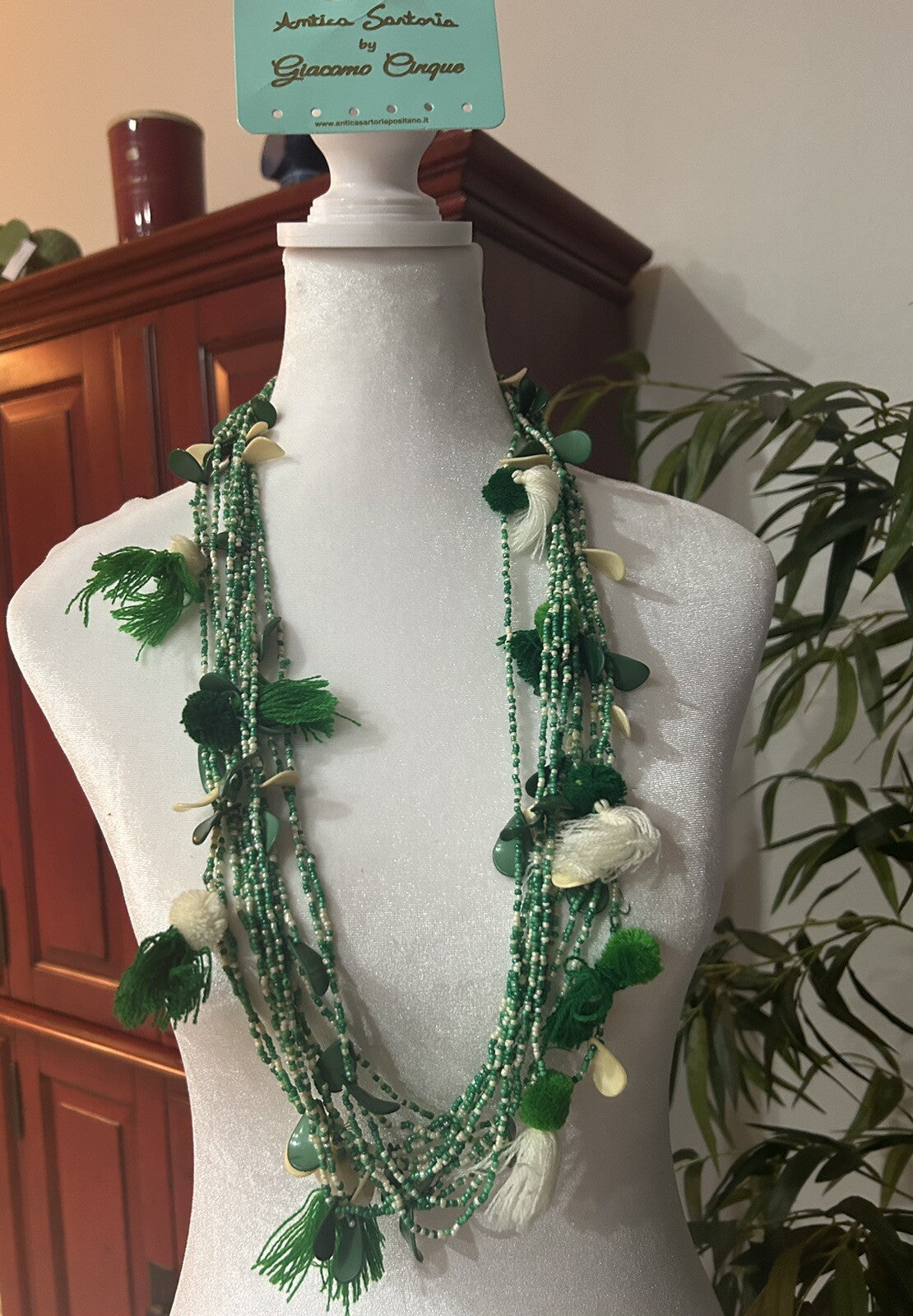 ANTICA SARTORIA GREEN AND WHITE BEADED POMPOM NECKLACE NWT