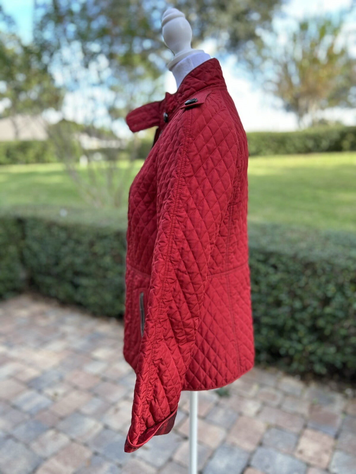 Women Burberry Checks Red Jacket Size 8 Zipper