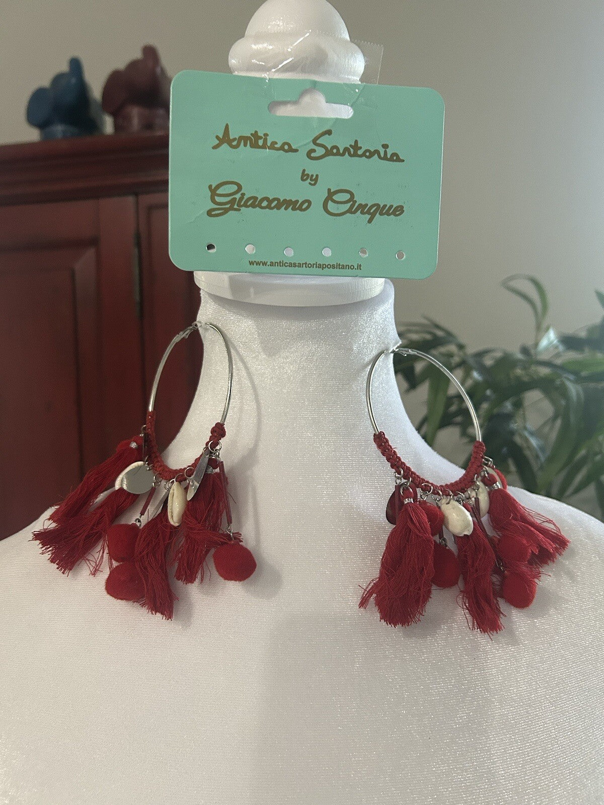 ANTICA SARTORIA RED HOOP PIERCED POMPOM & SEA SHELLS EARRINGS NWT